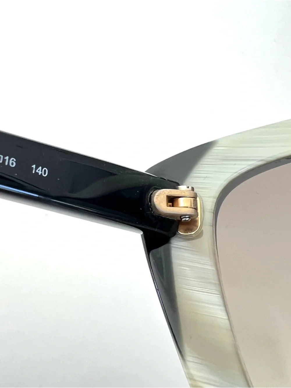 ALEXANDER MCQUEEN AMQ 4178/S Cat Eye Brown Gradient Lense Black Frame Sunglasses